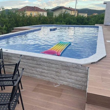 באר Villa Nilic מראה חיצוני תמונה