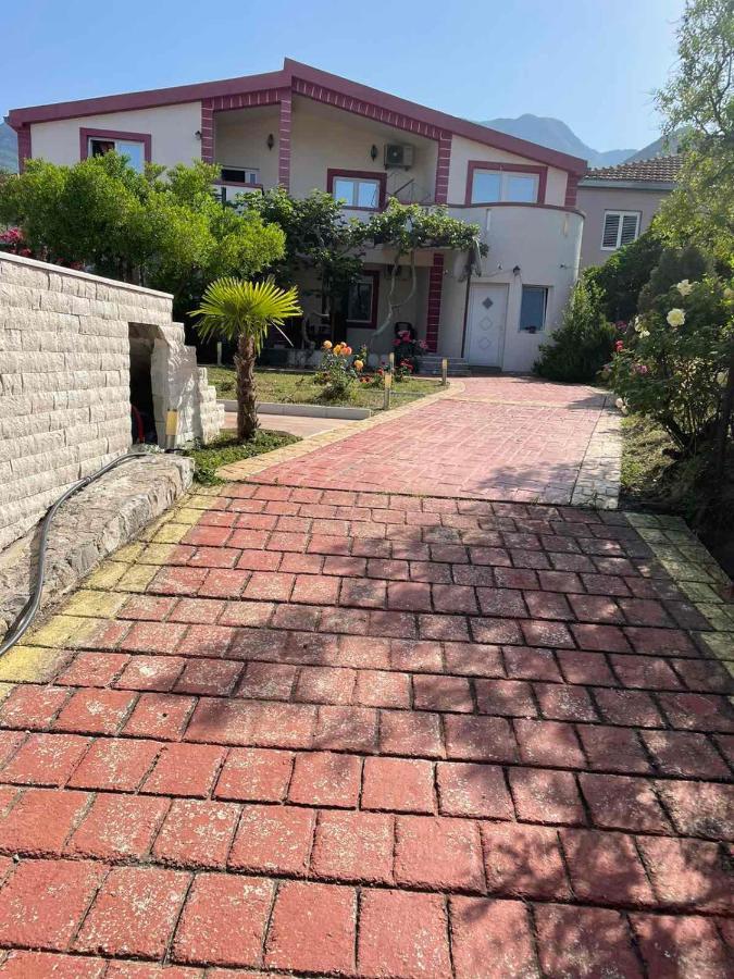 באר Villa Nilic מראה חיצוני תמונה